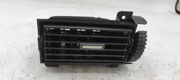 Nissan X-Trail T30 Dash center air vent grill 687618H300