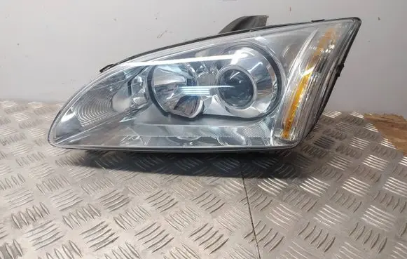 Ford Focus Headlight/headlamp 4M5113101EB