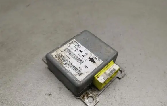 Nissan Terrano Airbag control unit/module 285568F200 0285001186
