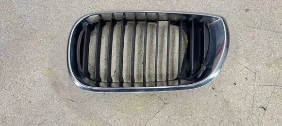 BMW 3 E46 Front grill 7072129 7030545 51137030545