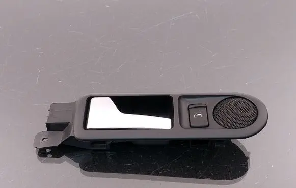 Rear door interior handle