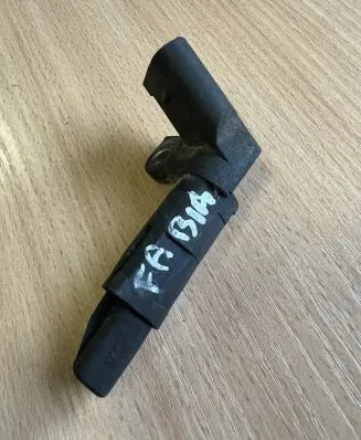 Skoda Fabia Mk2 (5J) Crankshaft position sensor 03D906433