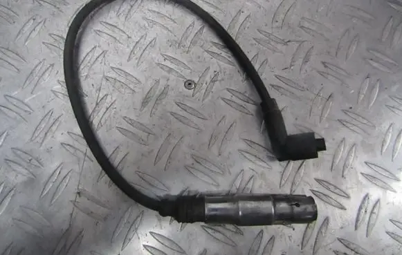Volkswagen Golf IV Ignition plug leads 
