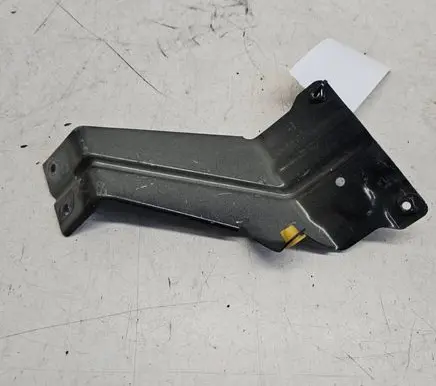 Opel Antara Fender mounting bracket
