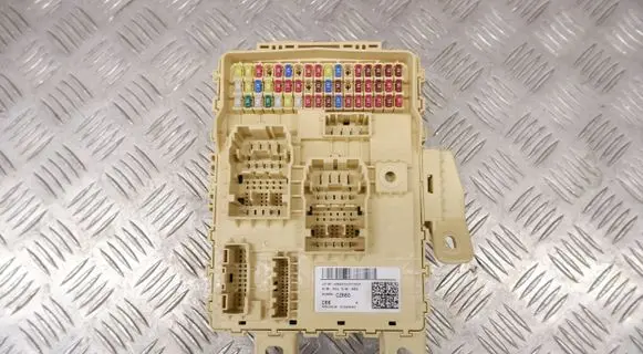 Hyundai Tucson IV NX4 Fuse module 91950CZ660