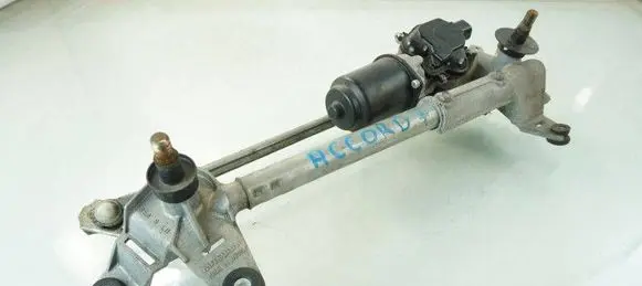 Honda Accord Front wiper linkage 