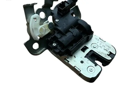 Audi A6 S6 C7 4G Tailgate/trunk/boot lock/catch/latch 8K9827505A 22510