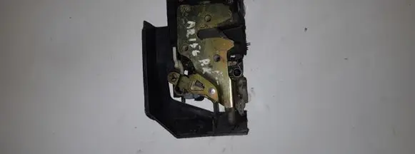 Alfa Romeo 156 Front door lock 18110241