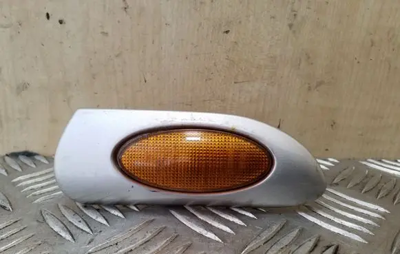 Opel Vectra B Front fender indicator light 09135507