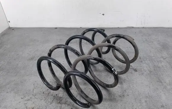 KIA Sportage Front coil spring 