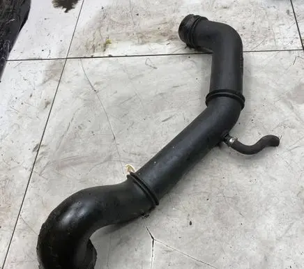 Volvo XC90 Intercooler hose/pipe 30645292 7321