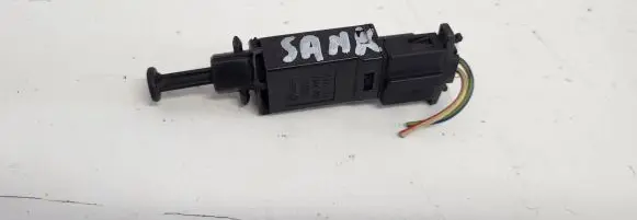 Clutch pedal sensor