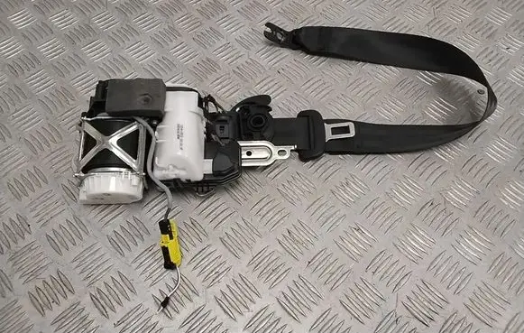 Volkswagen Golf VII Front seatbelt 5G4857706M
