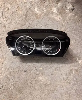 BMW 5 E60 E61 Speedometer (instrument cluster) 6973368