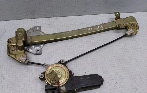Mitsubishi Galant Rear door window regulator with motor MB517475 0621002800