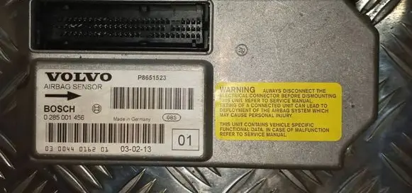 Volvo V70 Airbag control unit/module 0285001456 P8651523