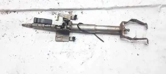Mazda 626 Steering wheel axle