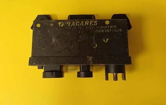 Renault Megane I Glow plug pre-heat relay 7700870715B