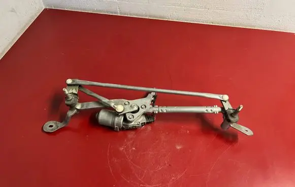 BMW X4 G02 Front wiper linkage 7399004
