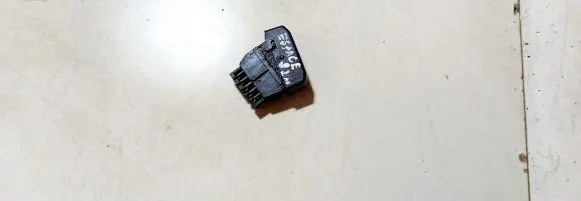 Renault Espace III Windscreen/window heater switch