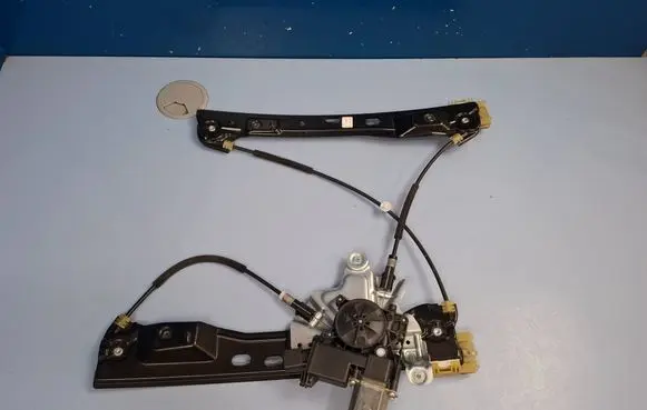 Opel Astra J Front door window regulator with motor 20951581 966435201 20952452