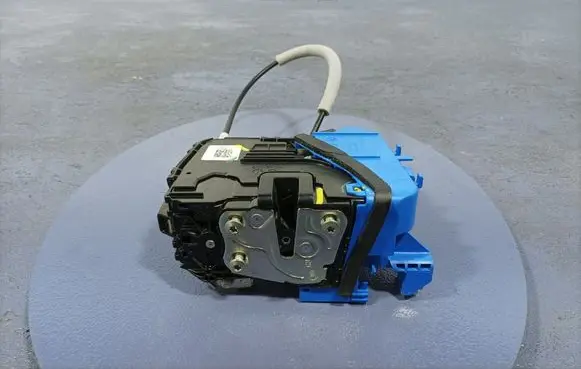Hyundai Tucson IV NX4 Front door lock 81320N7000