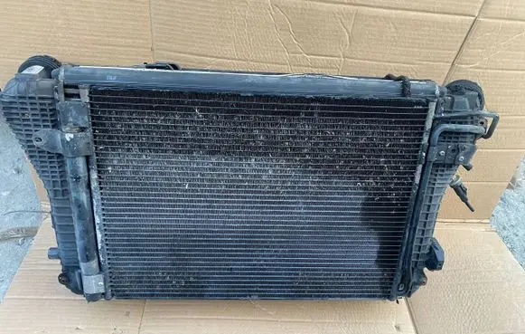 Volkswagen Golf V Intercooler radiator 1K0145803A 1K0121251DM 1K0121207AA