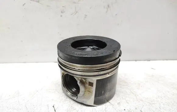 BMW 6 F12 F13 Piston 84L110