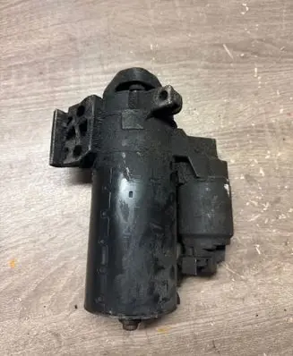 BMW 3 F30 F35 F31 Starter motor 0001139002