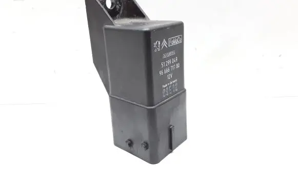 Volvo V40 Glow plug pre-heat relay 51299049 9666671780