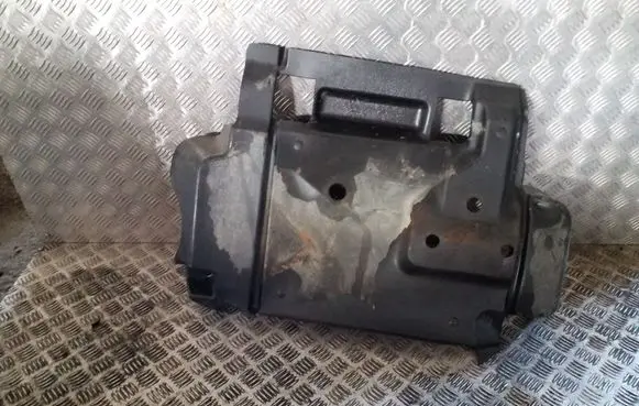 Jeep Cherokee III KJ Engine splash shield/under tray