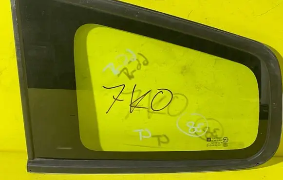 Chevrolet Orlando Sliding door window/glass 139KM