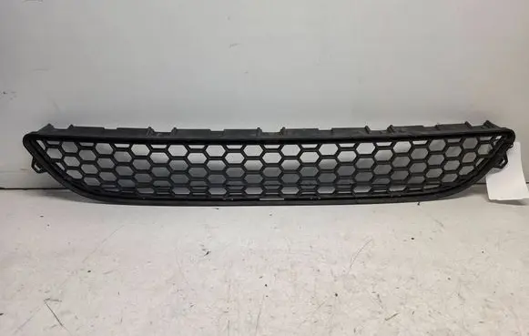 Volvo S60 Front bumper lower grill 30795021