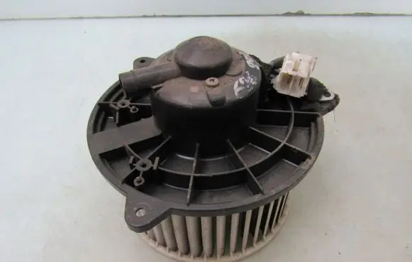 Mazda 626 Heater fan/blower 8940000060