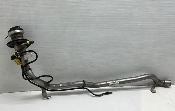 Mercedes-Benz CLA C117 X117 W117 Fuel tank filler neck pipe A2464700420 27082015 1270815040624
