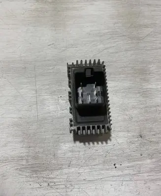 Opel Zafira A Glow plug pre-heat relay 09132691 51299008