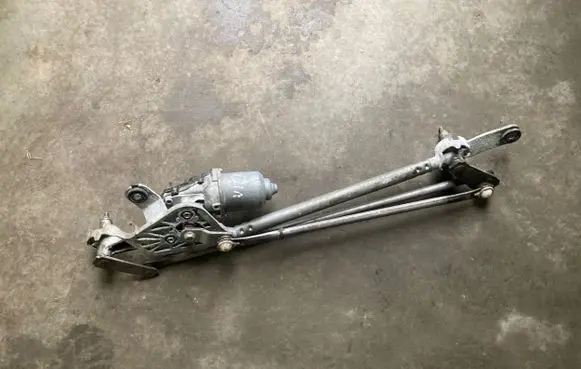 Suzuki Grand Vitara II Front wiper linkage and motor 3811065J10 1593000471
