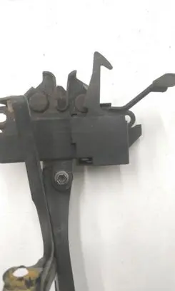 Toyota Avensis T220 Engine bonnet/hood lock/catch 5351005010