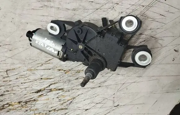 Seat Leon (1P) Rear window wiper motor 53033812 5P0955711C 348904890