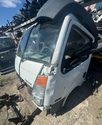 Nissan Cab Star Front bodywork piece 