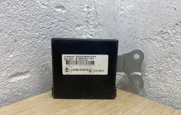 Toyota Corolla Verso AR10 Door control unit/module 897800F010 97RI012022 62644200