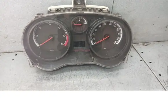 Opel Corsa D Speedometer (instrument cluster) 13264261