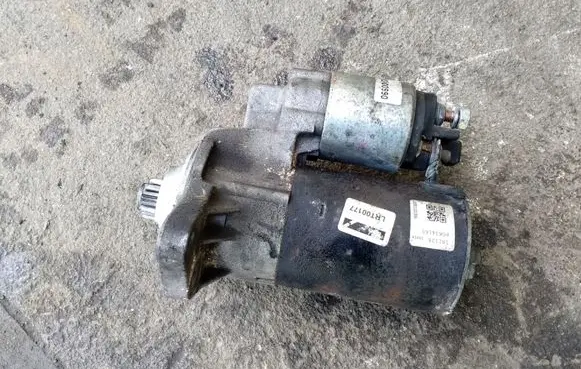 Volkswagen Golf IV Starter motor