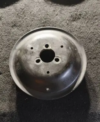 Audi A5 8T 8F Water pump pulley 06E121031b