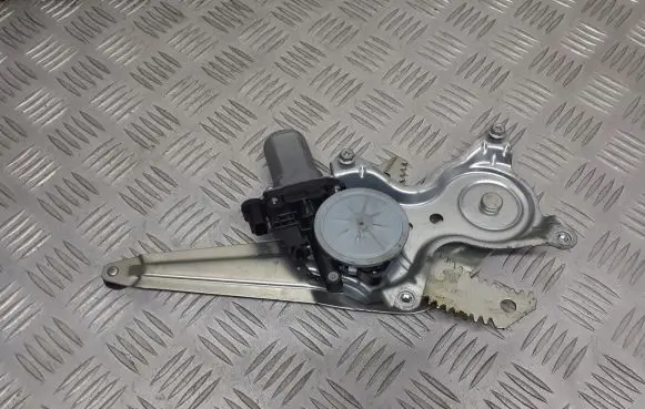 Suzuki Swift I Rear door window regulator with motor