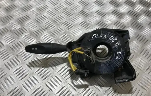 Ford Mondeo Mk III Indicator stalk 1s7t13335ae 1s7t-13335-ae