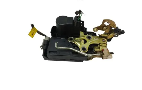 SsangYong Rexton I Rear door lock 8273008100