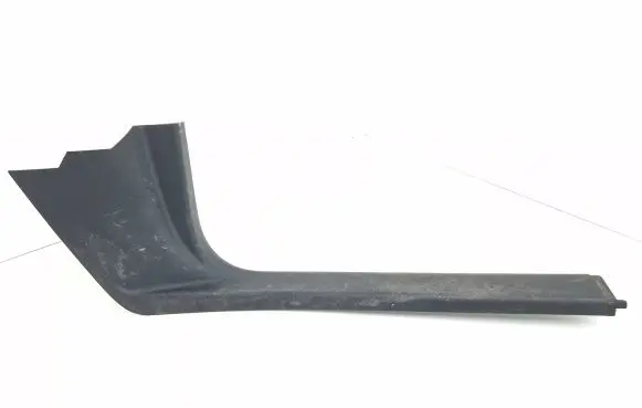 Foot area side trim