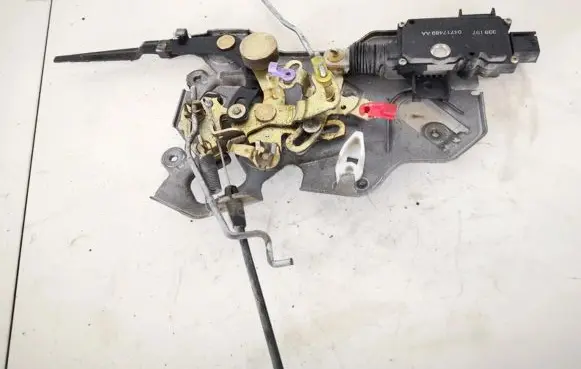 Chrysler Voyager Central locking motor 04717489aa