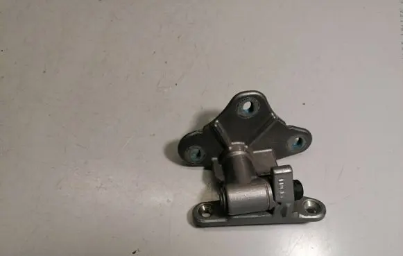 Mercedes-Benz GL X164 Rear door lower hinge